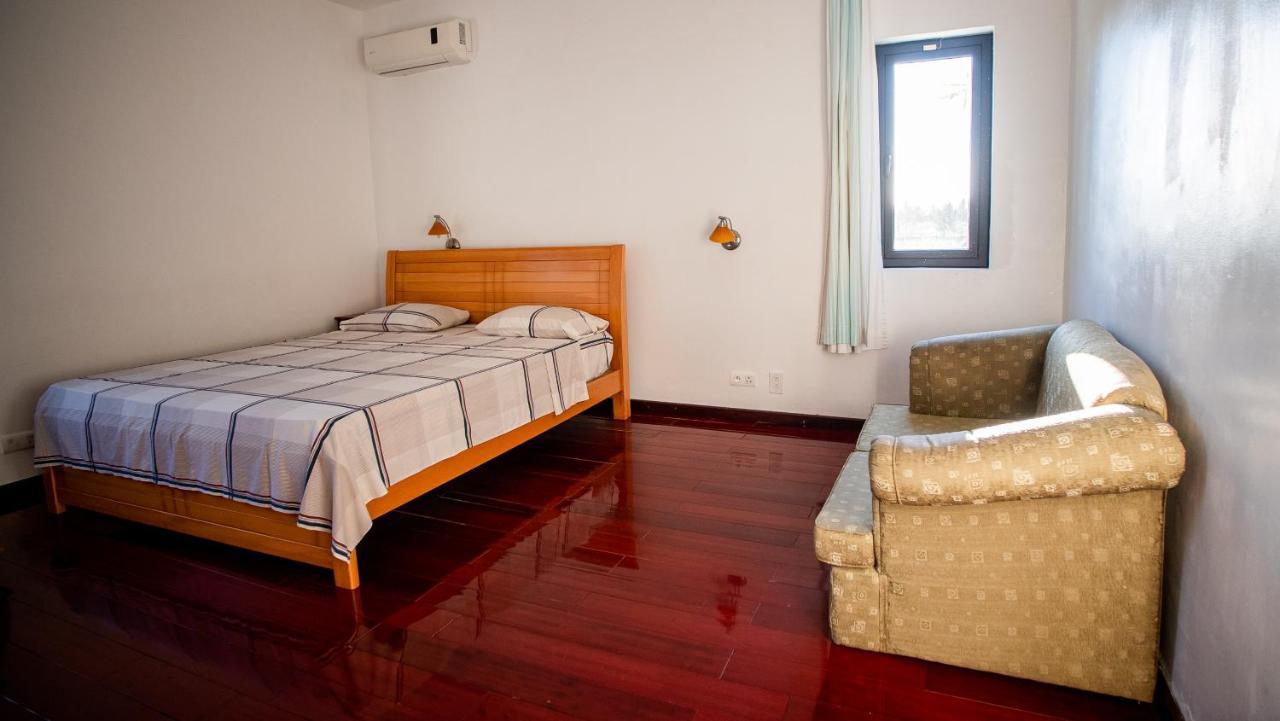 Villa Angelou - Sunlit Beach Getaway With Pool And Wifi Belle Mare Εξωτερικό φωτογραφία